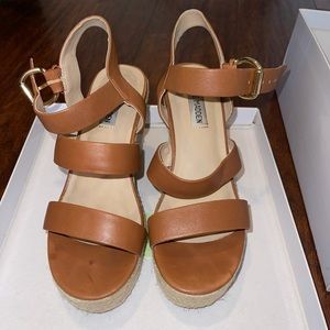 Valery Cognac LEA wedges